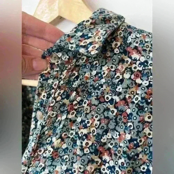 Womens Floral  Pattern Blue Pink Long Sleeve Button Down Grandmacore Shirt Small - Picture 6 of 8